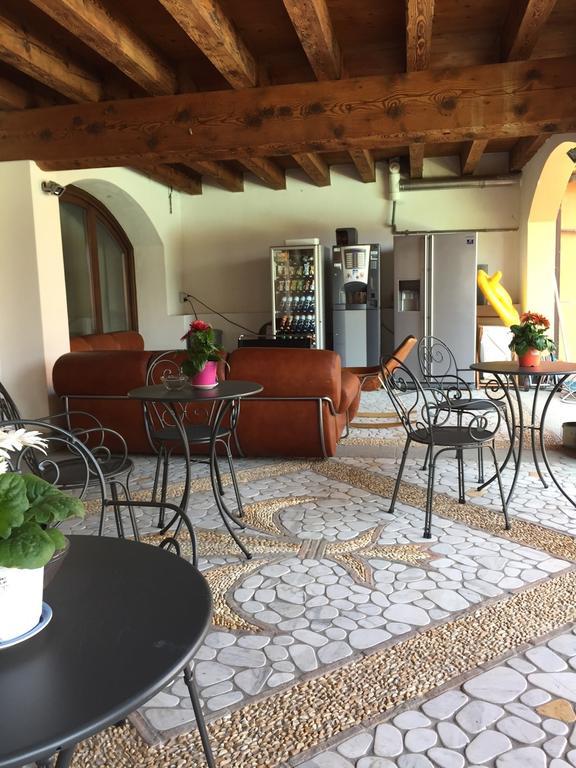 Bed and Breakfast Casa Rosa Сан-Джулиано-Миланезе Экстерьер фото